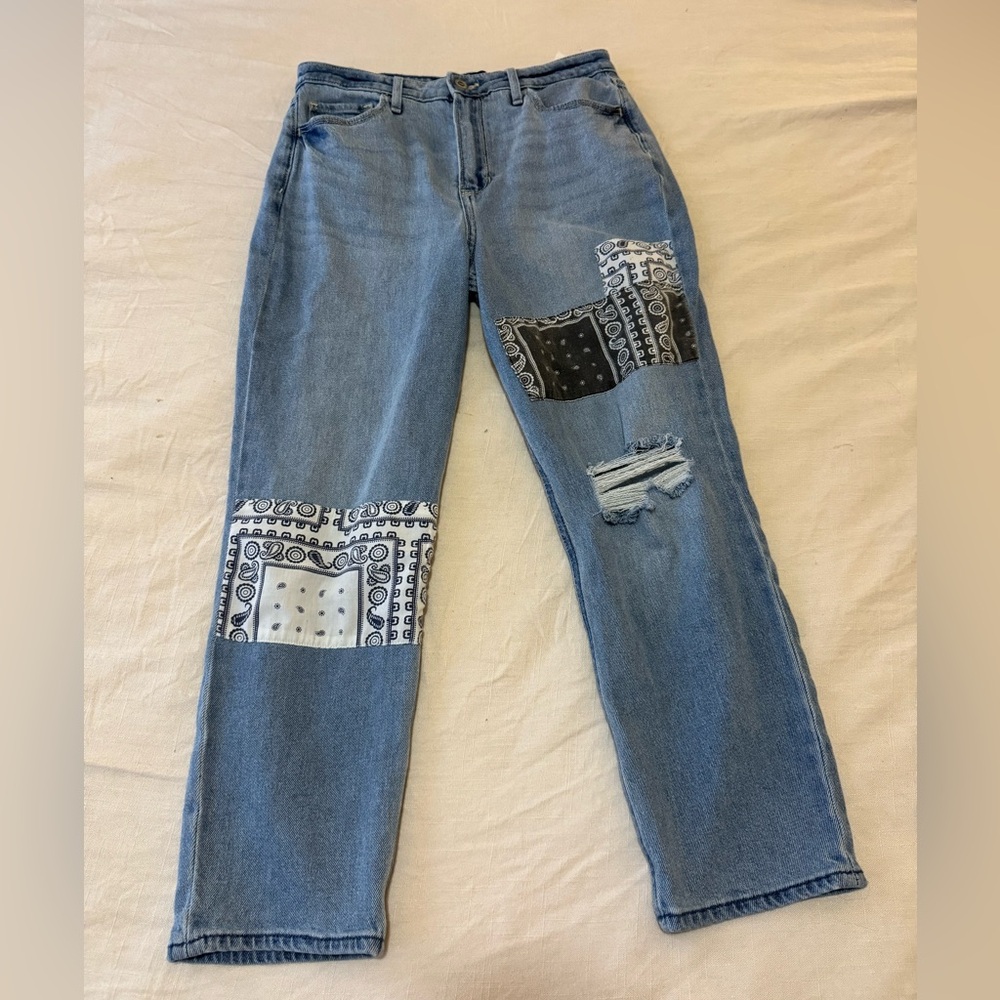 Patchy Jeans - Picture 3 of 5